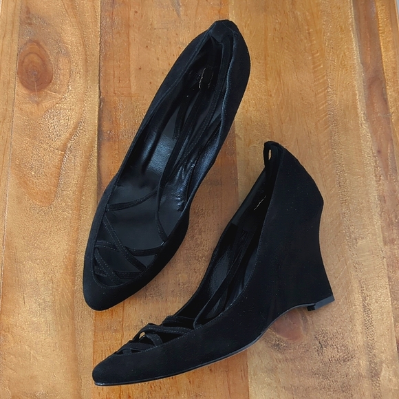 🆕🌿NICOLE FARHI SUEDE WEDGE SHOES🌿 - Picture 3 of 16